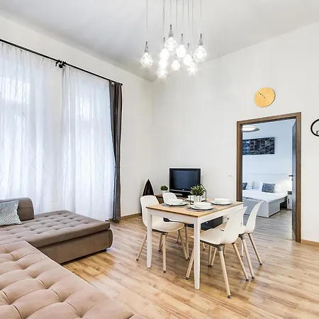 Apartment City Lux *